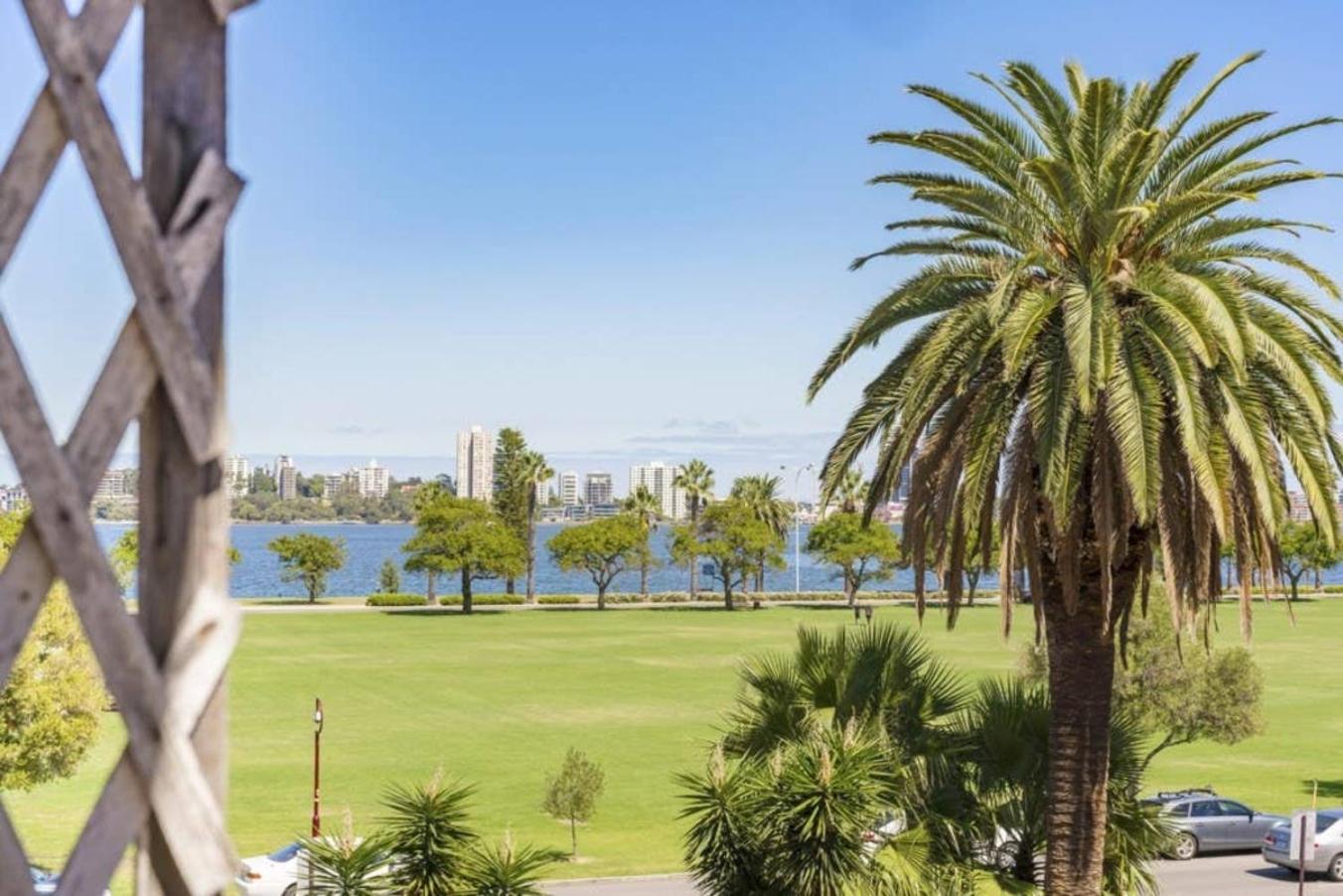 30 Foreshore Fun Swan River 1Brparking Apartment Perth Exterior photo